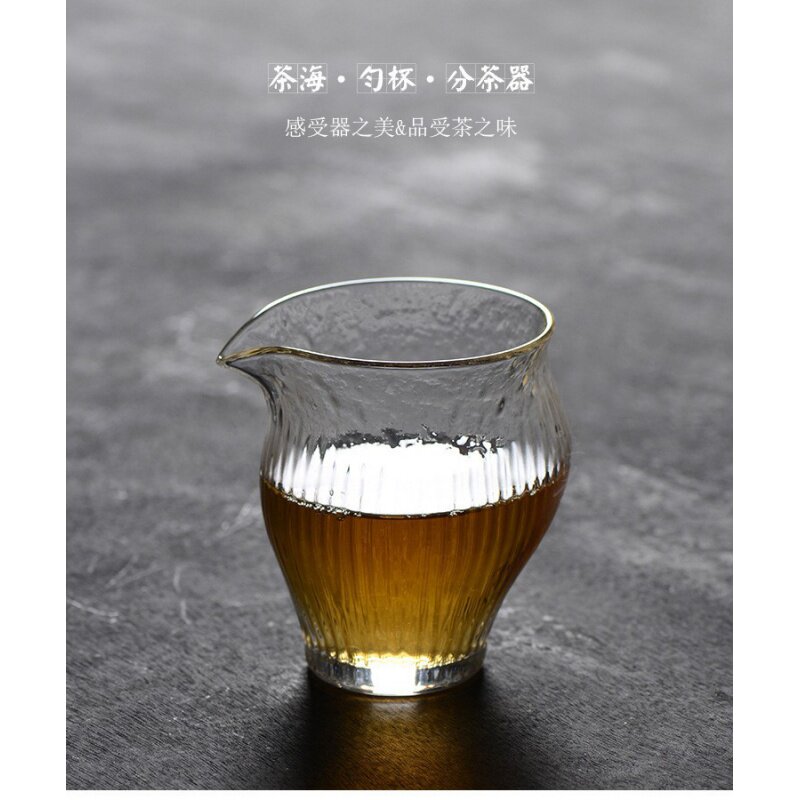 厂家高硼硅玻璃分茶器家用功夫茶具鸵鸟公道杯锤目纹企鹅茶海