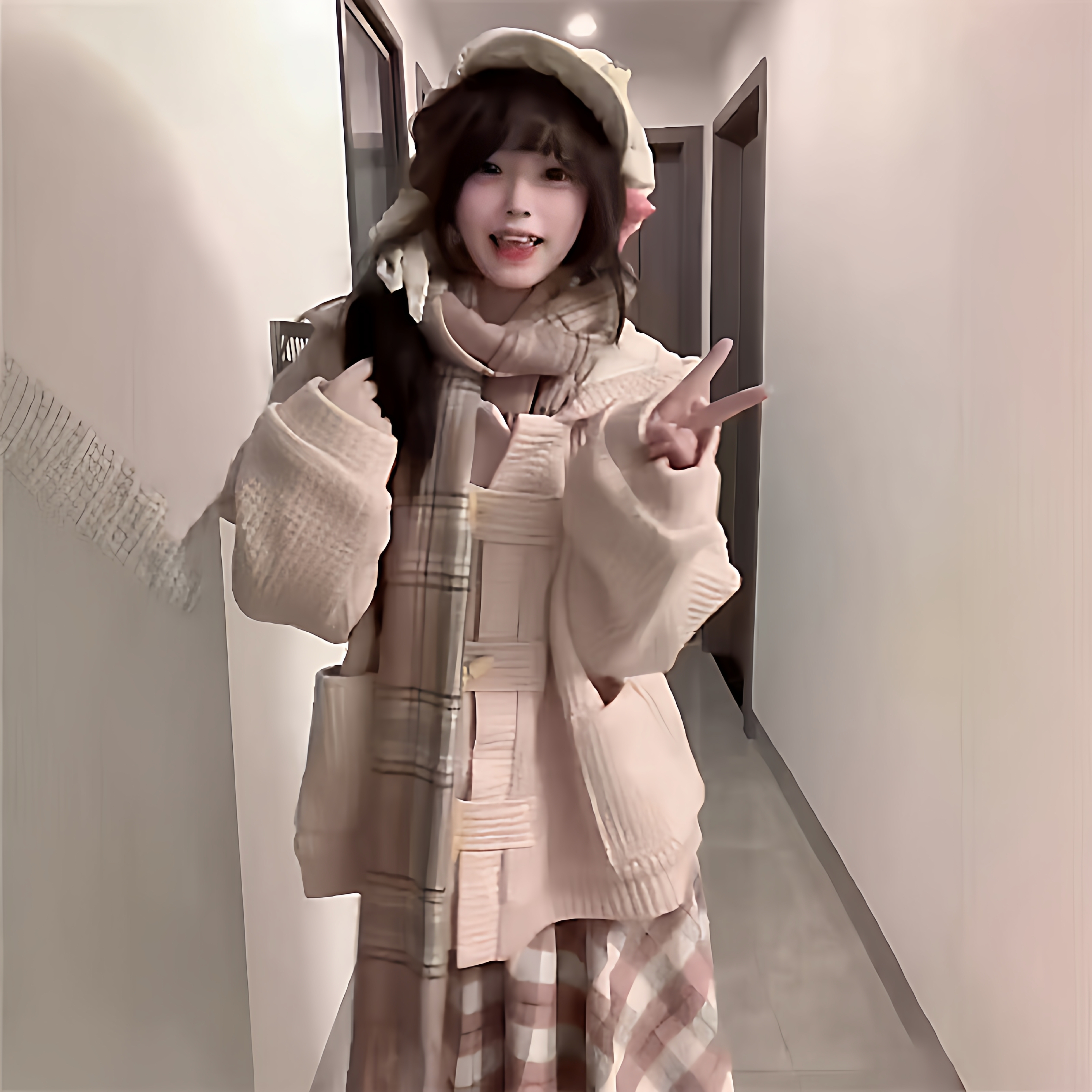 秋冬甜美连帽牛角扣格纹裙两件套