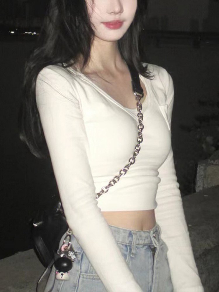 白色U领打底衫女秋冬新款