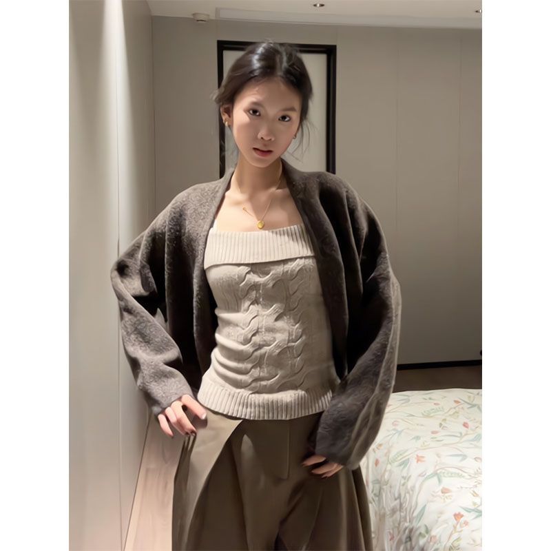 通勤两件套修身毛衣针织吊带背心图片