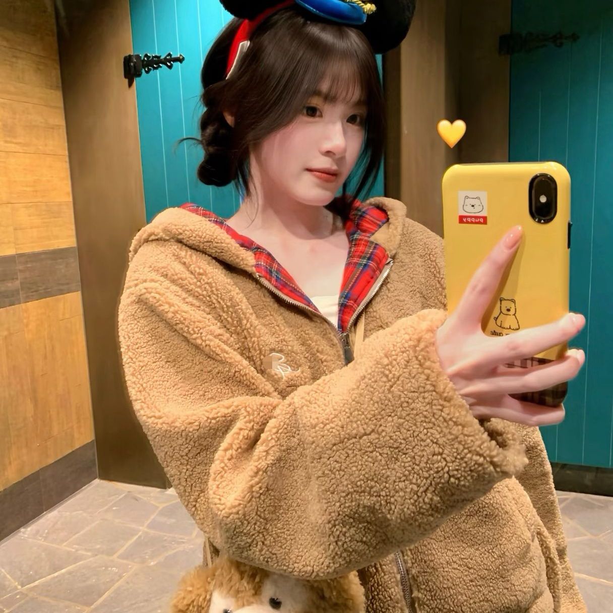 美拉德穿搭羊羔毛小熊连帽卫衣女