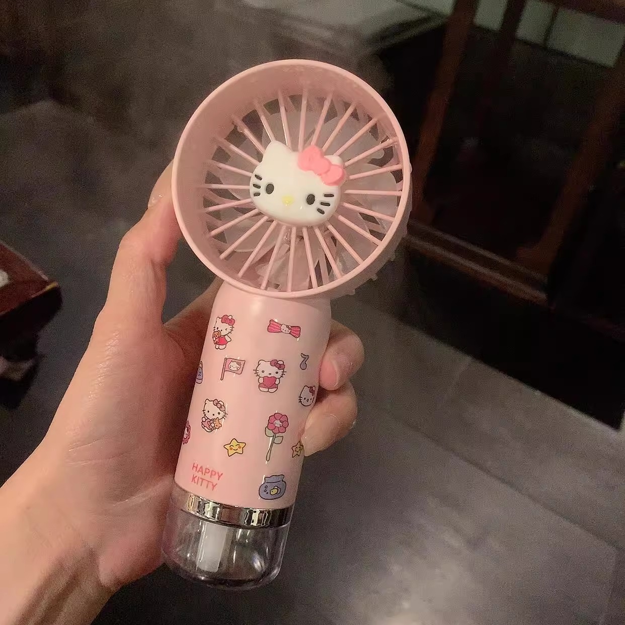 遇到了炒鸡好用的喷雾小风扇～
