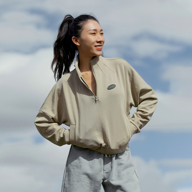 芮柯纳未侧缝重工刺绣