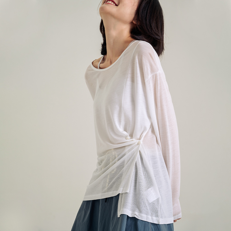 芮柯纳未长袖女天丝宽松罩衫