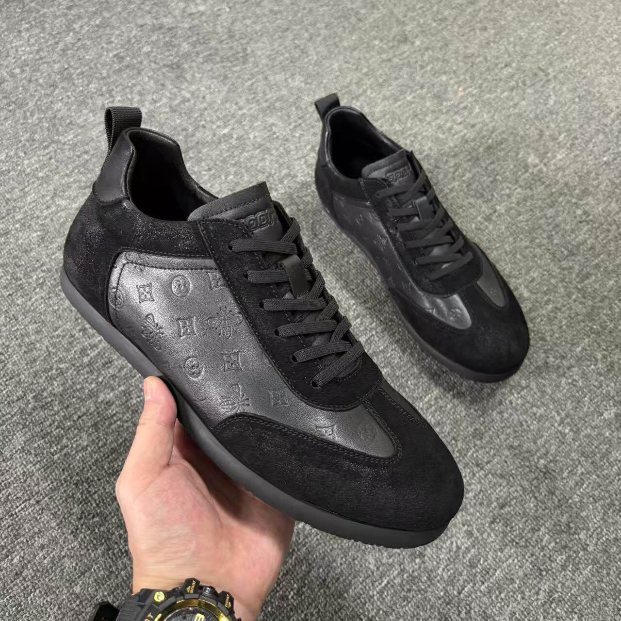 广州新款秋季男士运动时尚百搭牛皮系弹力鞋带板鞋休闲鞋25072NRX