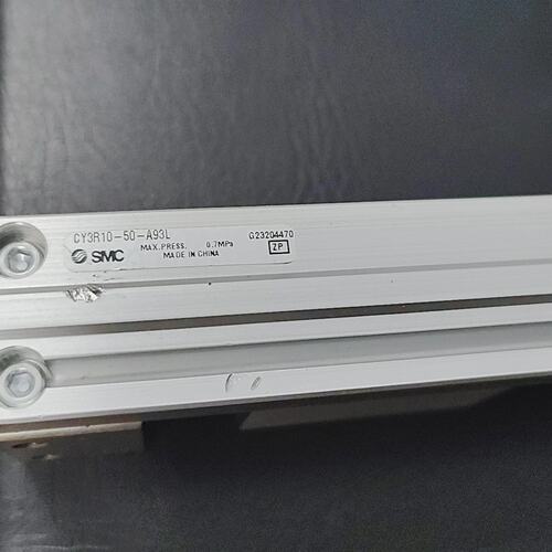 可维修磁偶无杆气缸CY3R10-50实物拍照，仅此一个。议价