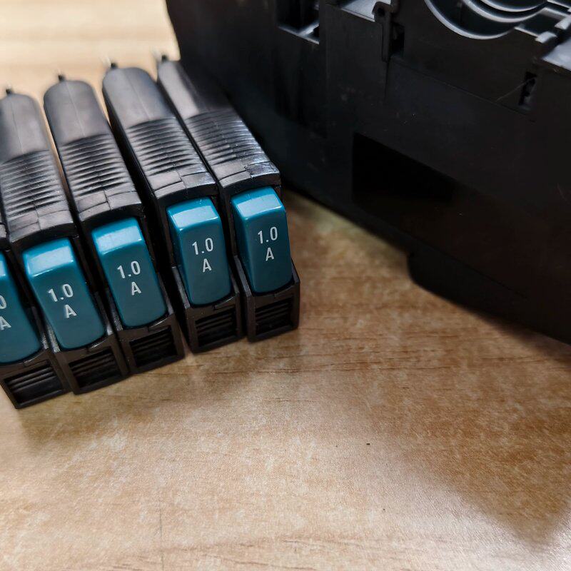 可维修TCP1A ,TCP4A接线端子保险丝座 TCP1.议价