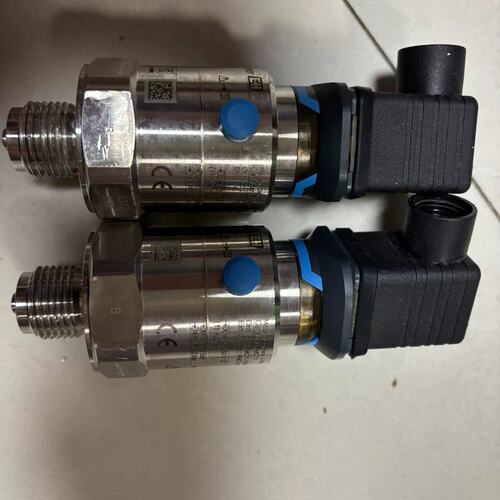 可维修E+H压力变送器PMC11－AA1U1QBWBJA 2只议价