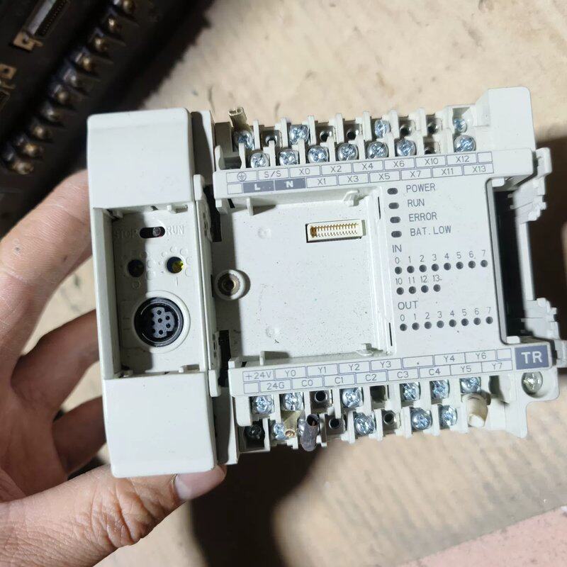 可维修台达plc DVP20EH00T3 V2.04A0议价