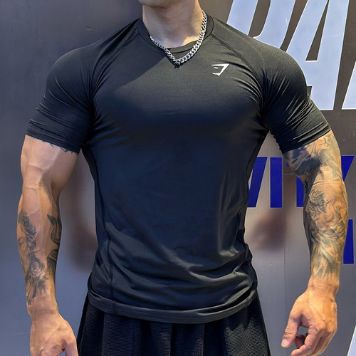 英国GYMSHARKELEMENT男健身T恤