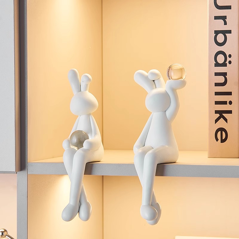 奶油风坐姿兔子摆件吊脚娃娃