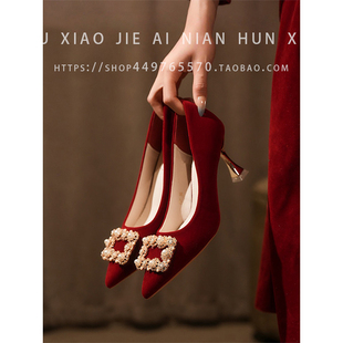 红色珍珠方扣新娘婚鞋女2026年中式细跟高跟鞋秀禾鞋高级感单鞋