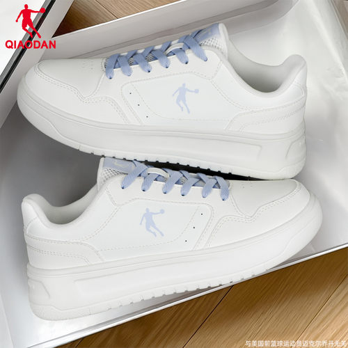 乔丹官方正品透气百搭休闲板鞋女