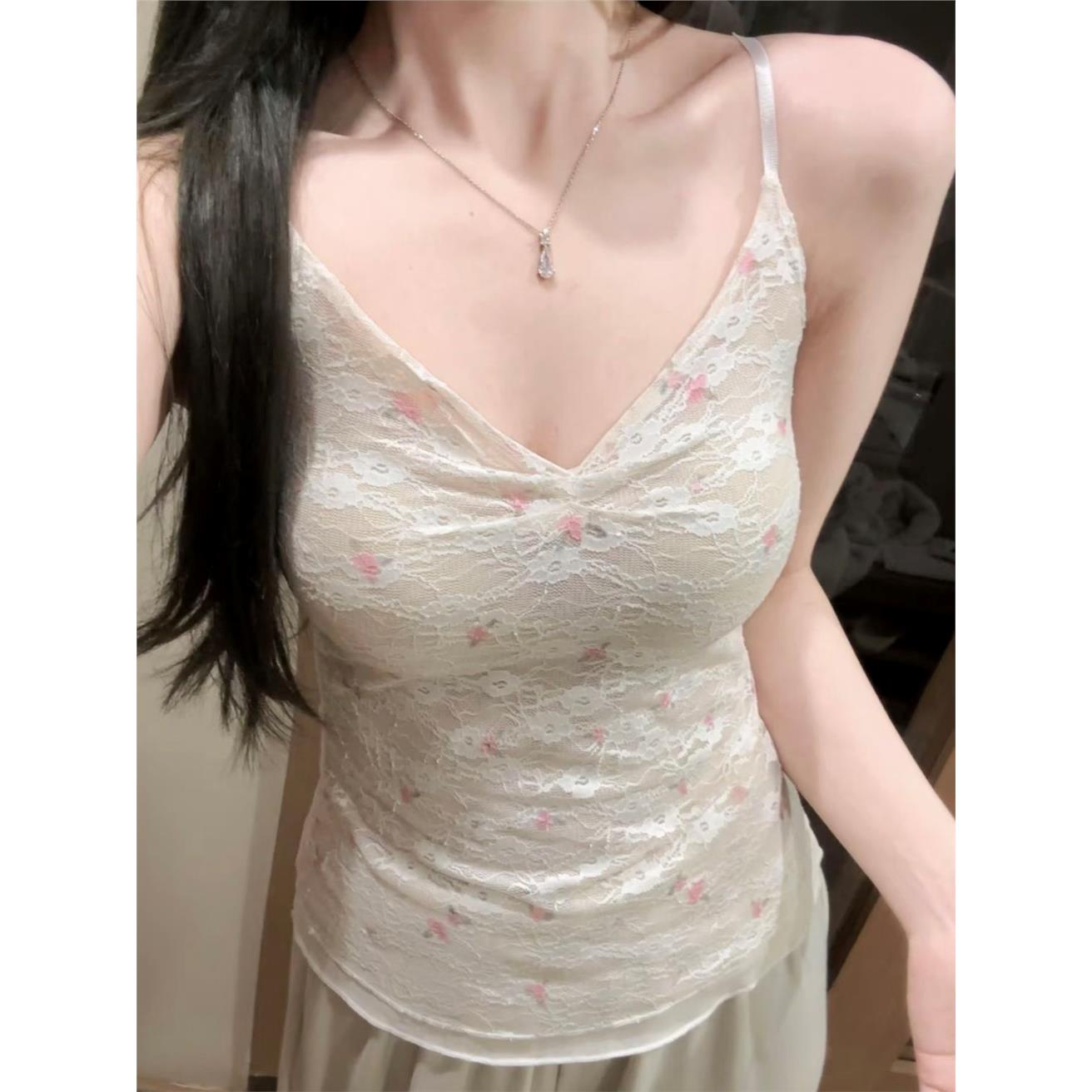 绝美小碎花减龄v领吊带背心