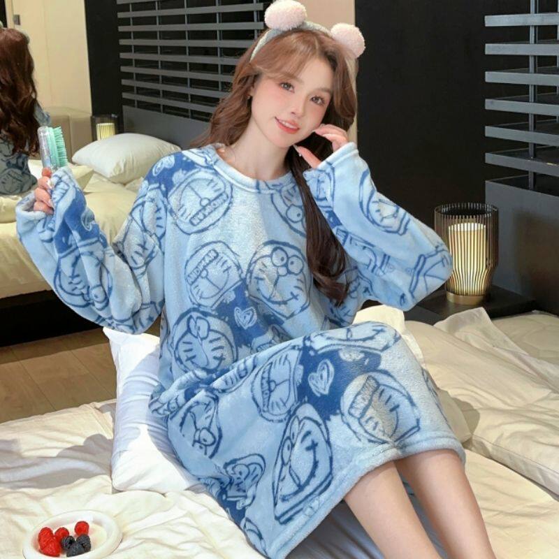 秋冬季长款珊瑚绒睡衣女