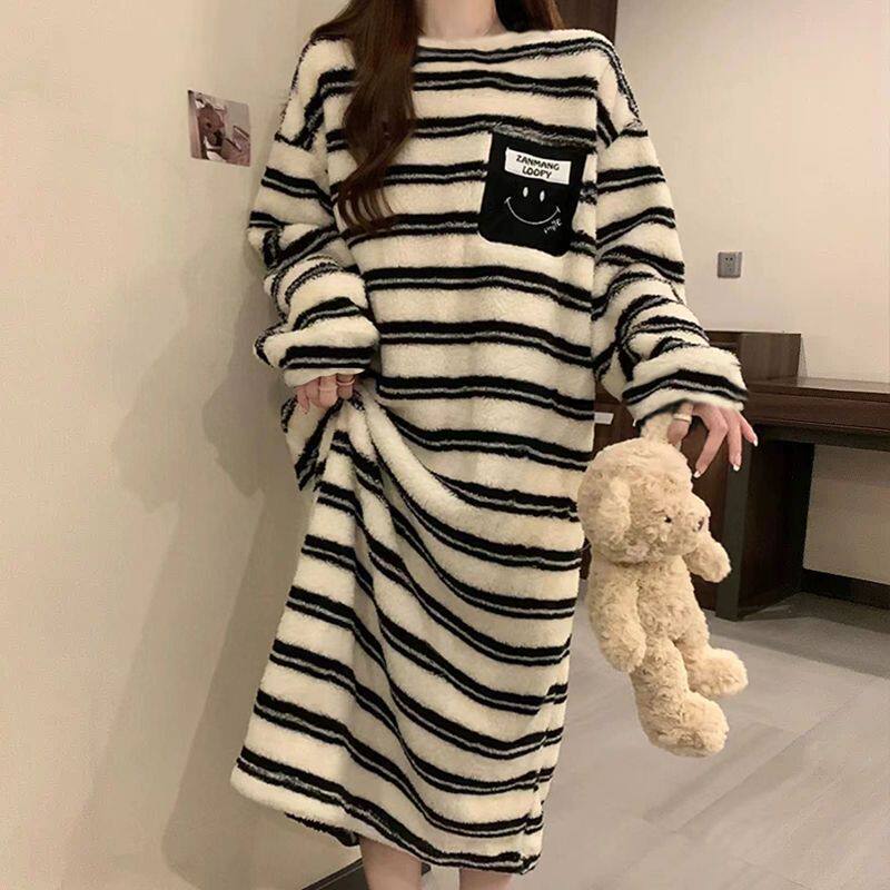 珊瑚绒睡裙女秋冬季法兰