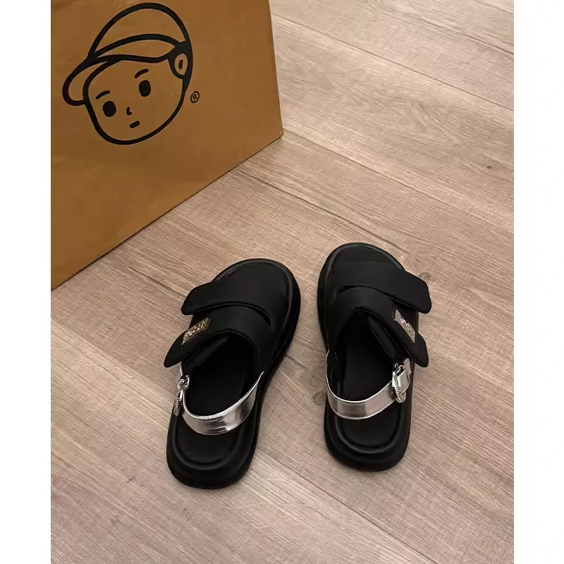 黑色凉鞋女2025新款夏季外穿精致罗马厚底平底精致不累脚学生法式