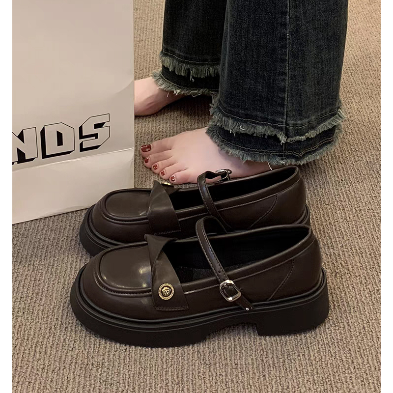 【舒适】夏季低跟黑色春秋女