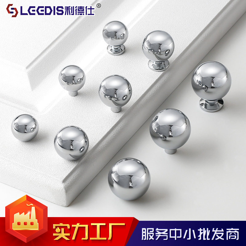 直销简约衣橱黄铜拉手抽屉衣柜