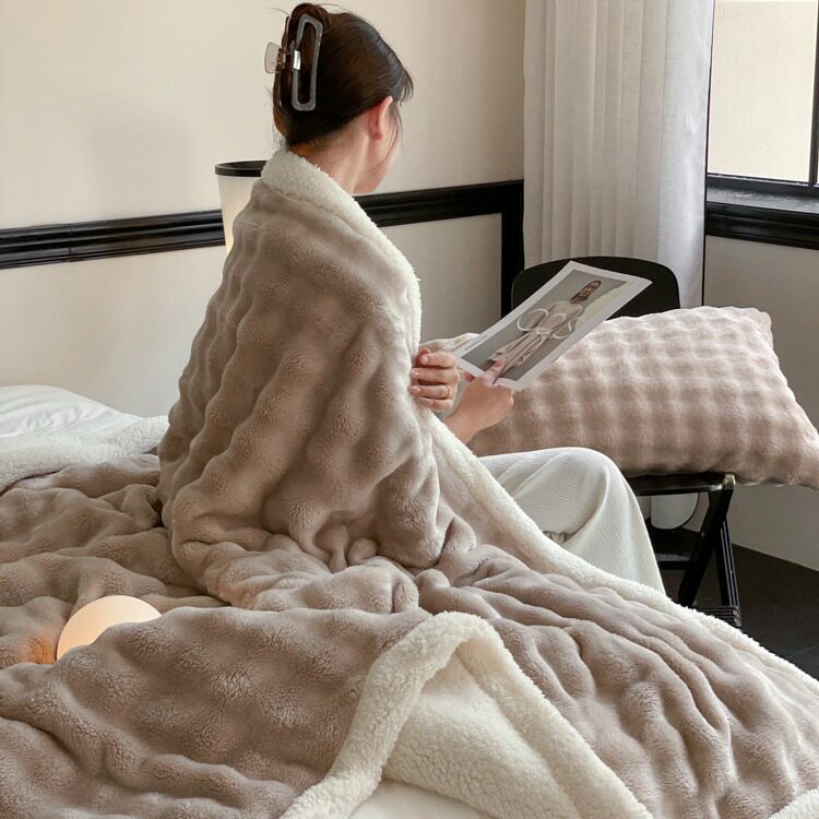双层加厚保暖泡泡兔兔绒毛毯