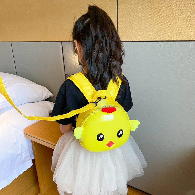 溜娃牵引绳背包女宝宝出行防丢神书包