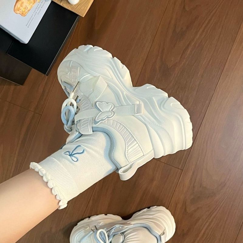 轻便女鞋蝴蝶设计老爹鞋i
