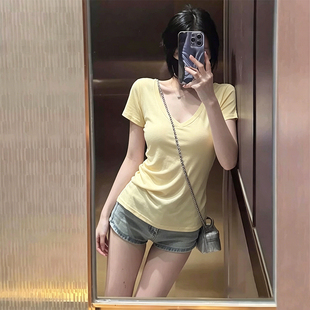 黑色短袖T恤女2026新款春夏季V领修身内搭半袖打底衫体恤低领上衣
