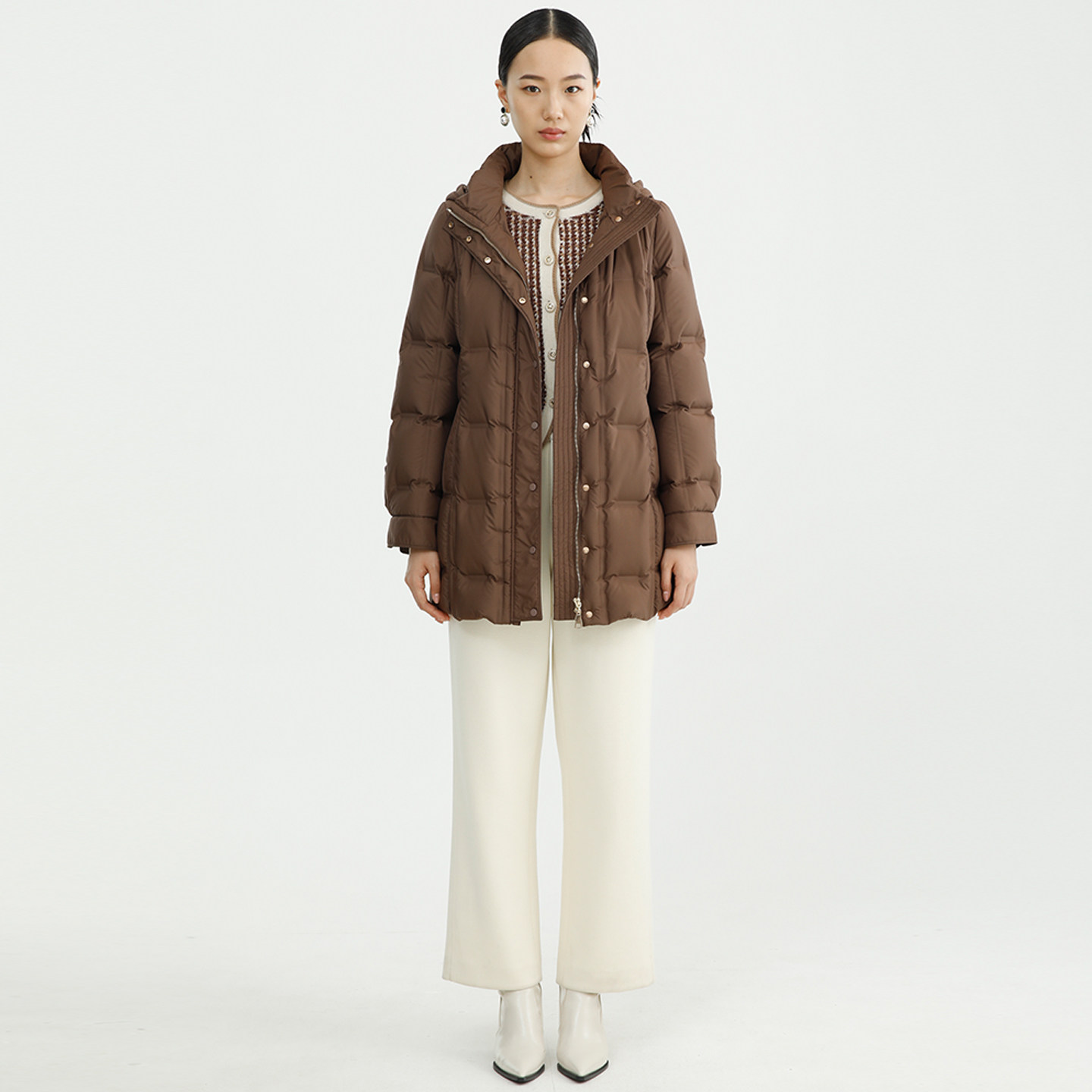 DYBULAFUN/戴布拉芬新款冬季时尚90白鹅绒羽绒服女士百搭连帽上衣