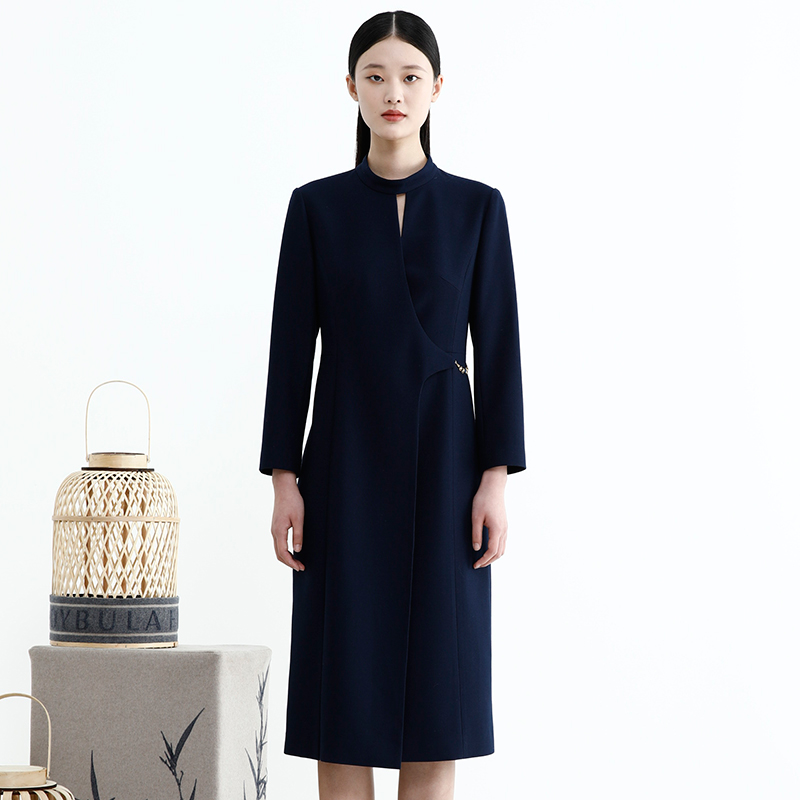 连衣裙通勤风戴布拉芬