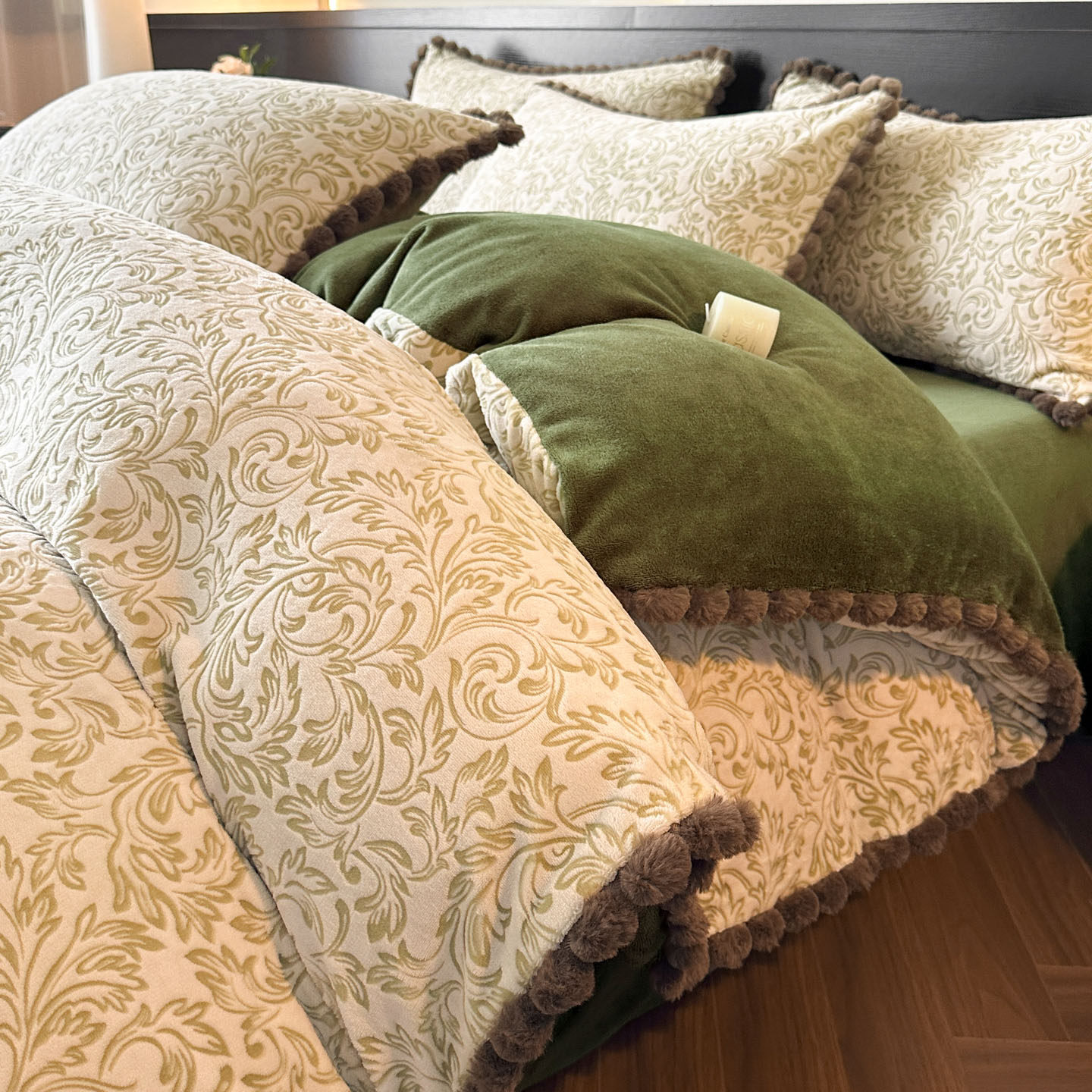 烂花牛奶绒加厚床上四件套冬季雕花珊瑚法兰绒床单毛绒被套三件套,床上用品,学生床品套件,淘宝优惠券,粉丝福利购,淘宝优惠卷