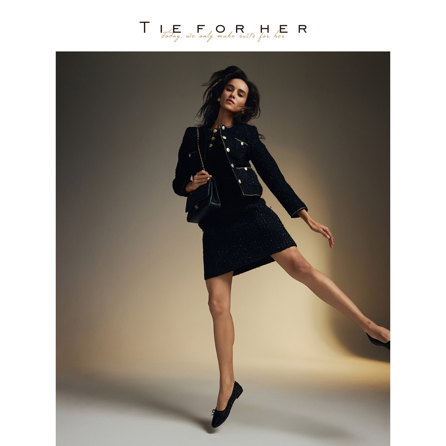 TieForHer 设计感小众黑金小香风千金气质短外套新款上衣