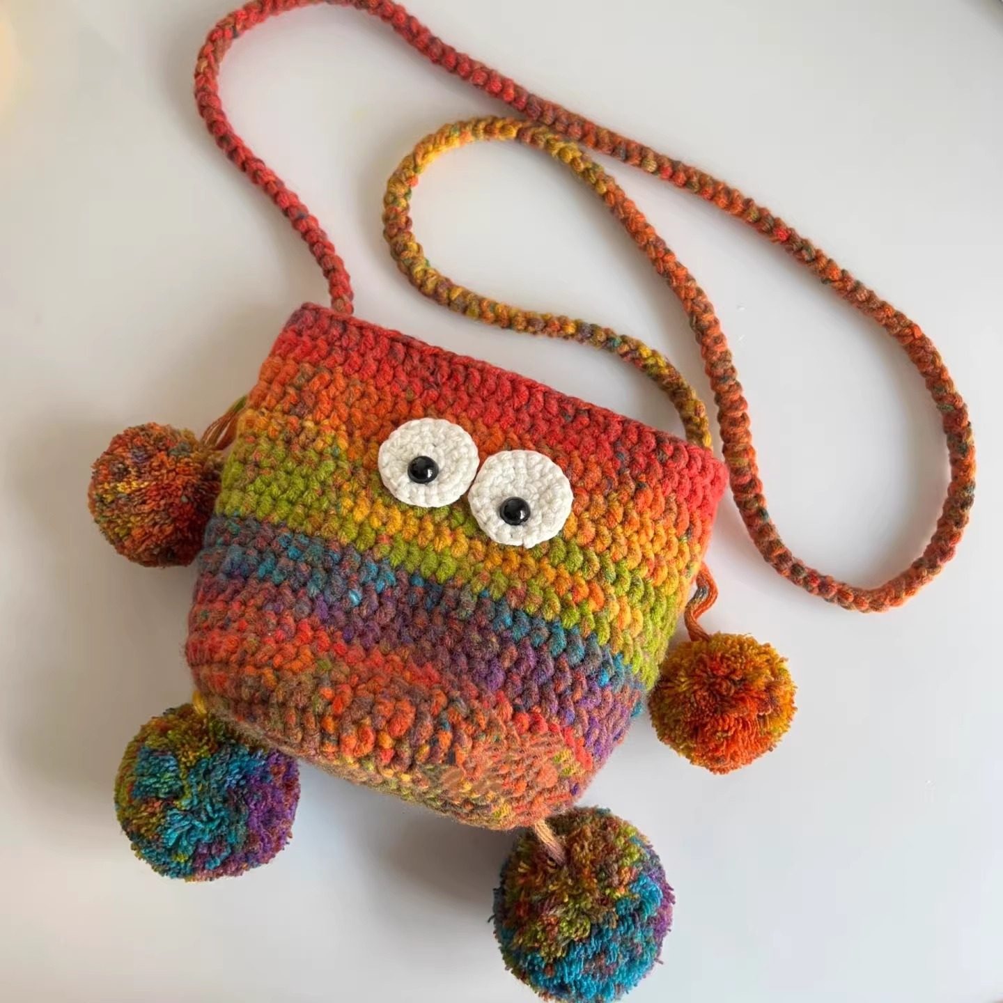 小怪兽斜挎包打发时间的手工diy手工编织包包钩针编织材料包毛线