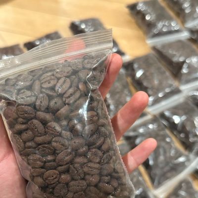 精品打孔咖啡豆工厂大量批发低价地摊手串diy配件手工半成品散珠