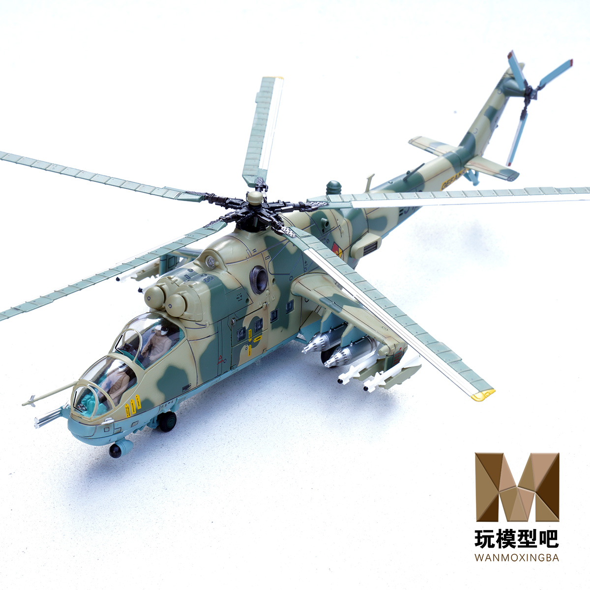 铁流172米-24P母鹿武装直升机