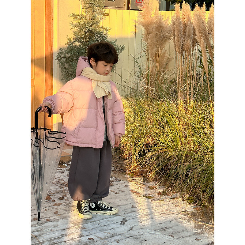 虾酱麻麻粉色连帽羽绒服