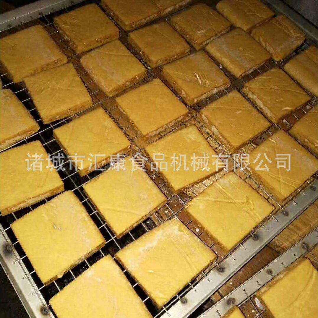 汇康机械500型猪头肉蒸煮烟熏炉红肠全自动蒸熏上色烟熏炉质量优