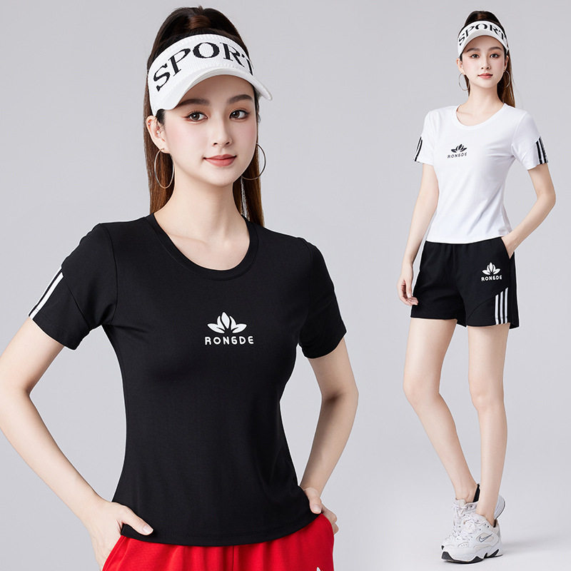 广场舞服装女新款夏季团体时T恤尚运动短袖短裤套装健身操跳舞服