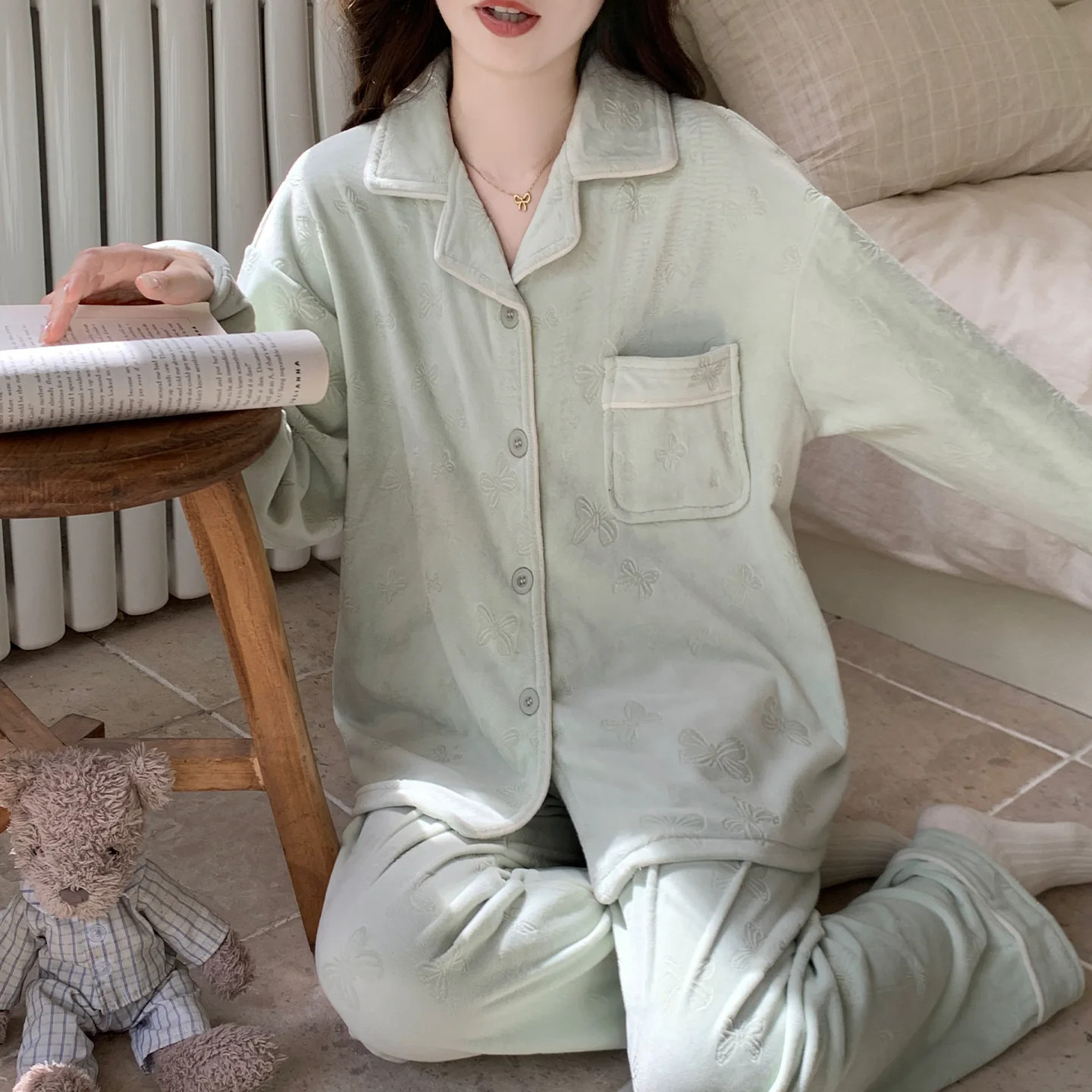法国HoHiO秋冬季蝴蝶睡衣女珊瑚绒海岛绒保暖薄绒套装大码家居服