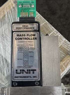 UNIT气体质量控制器，型号UFC-1100CC，3