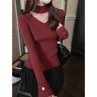 挂脖镂空v领针织衫女秋冬2025新款设计感小众打底衫毛衣内搭上衣