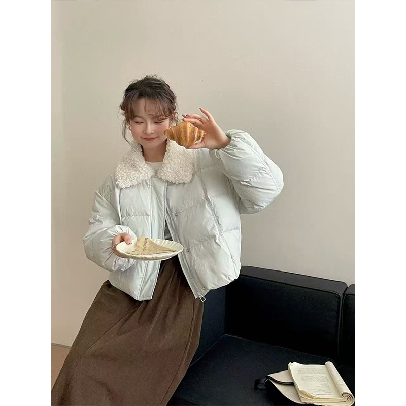 羊羔领羽绒棉服女短款2025冬新款小众设计时尚减龄学院风轻薄外套