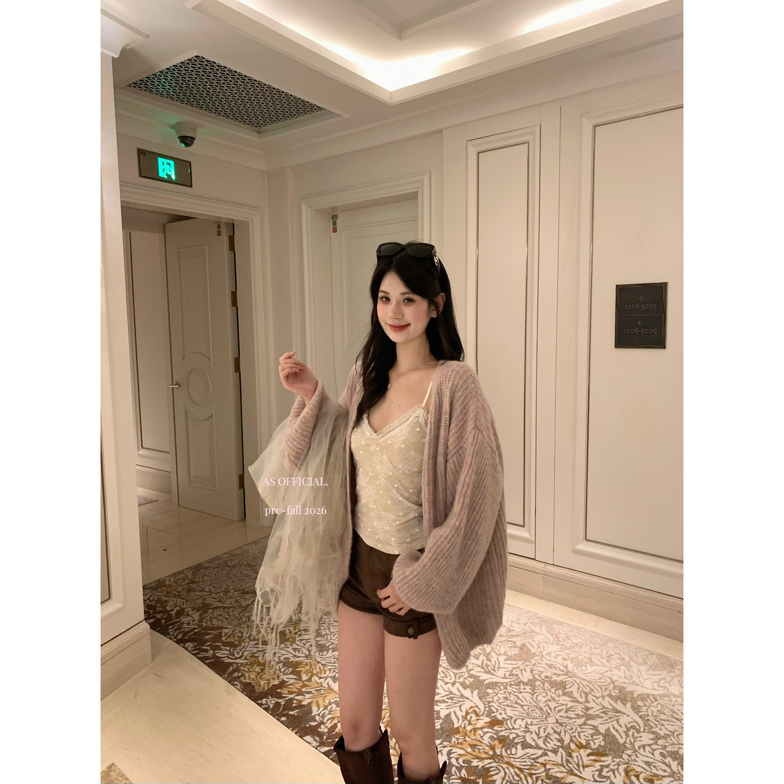 设计感灯笼袖保暖毛衣针织衫