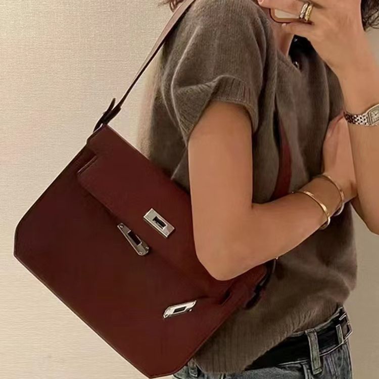 新款真皮腋下包2025女高级感百搭