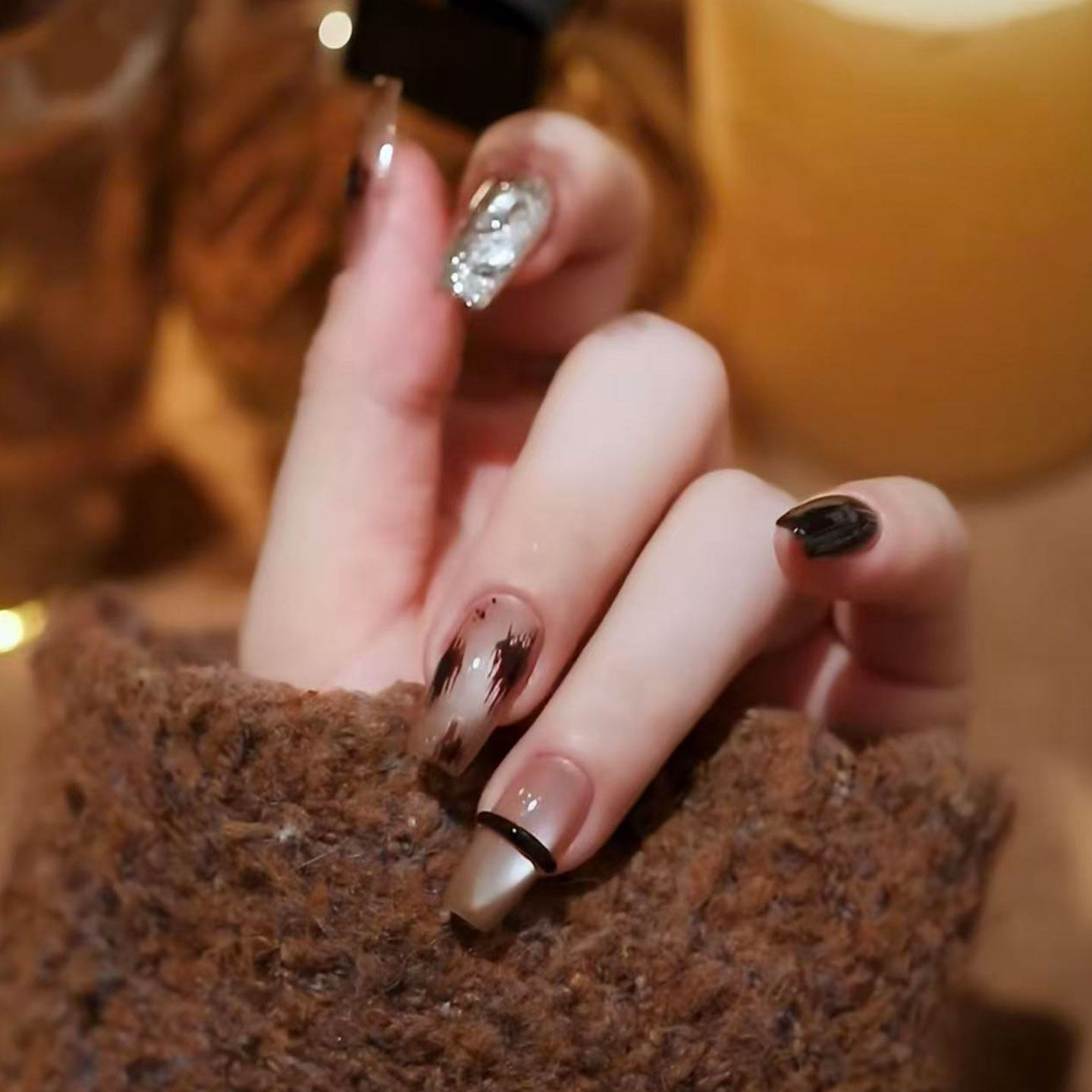 GC【拉丝豹纹】秋冬新款追光猫眼手绘豹纹手工穿戴甲银闪碎钻高级