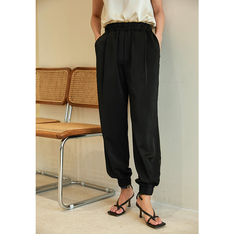 薄款黑色哈伦裤女夏季时尚休闲冰丝裤子缎面小脚裤宽松雪纺束脚裤