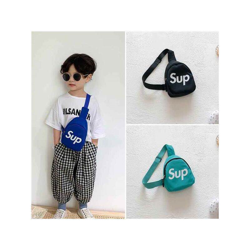 儿童单肩斜挎包男童胸包小男孩外出小挎包时尚小包潮小童帆布包包