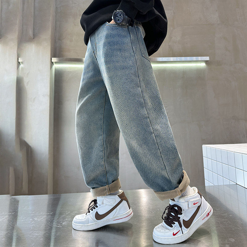 男童加绒牛仔裤秋冬季2025新款儿童套装直筒宽松春秋款一体绒裤子