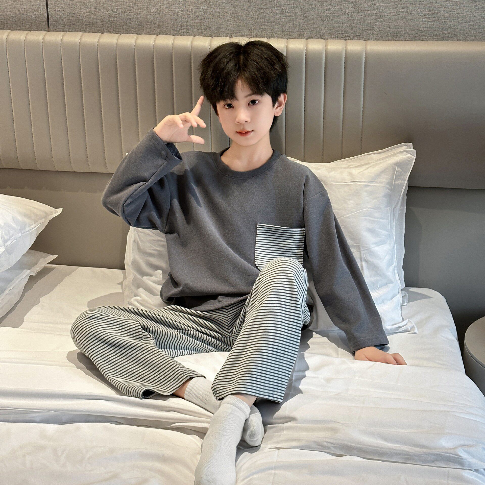 儿童男童女童睡衣秋冬亲