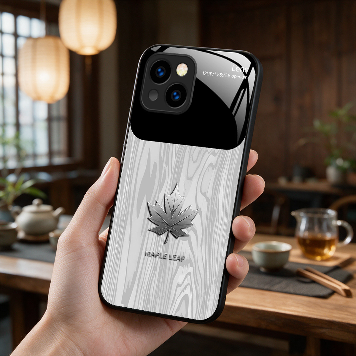 【iPhone 15专用】A10013枫叶奢华冰透玻璃手机壳，券后价只要38元
