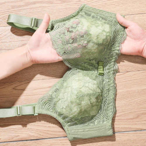 千灵美薄款内衣女聚拢上托胖mm